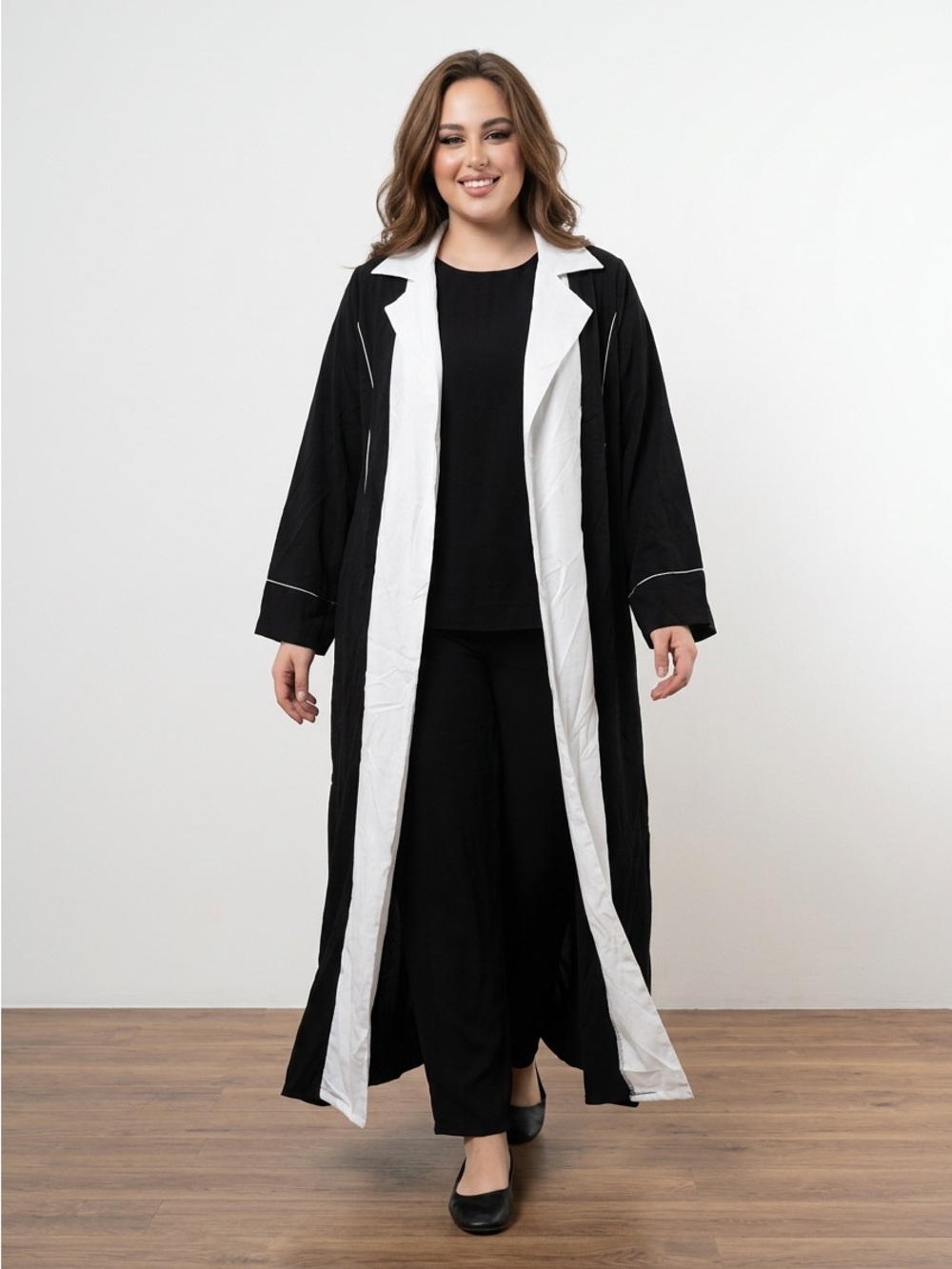 SHEIN Black and White Long Open Robe